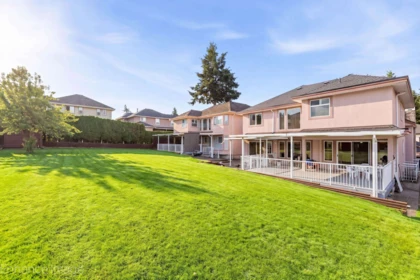 Backyard Photo of 12587 60a Avenue, Surrey, BC