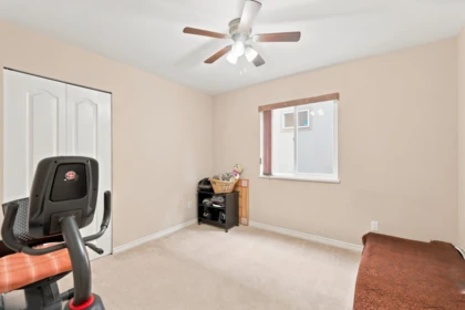 Guest Bathroom Photo of 12587 60a Avenue, Surrey, BC