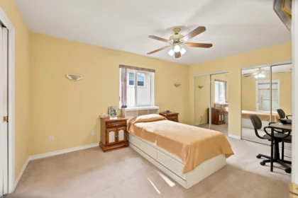 Office / Den Photo of 12587 60a Avenue, Surrey, BC