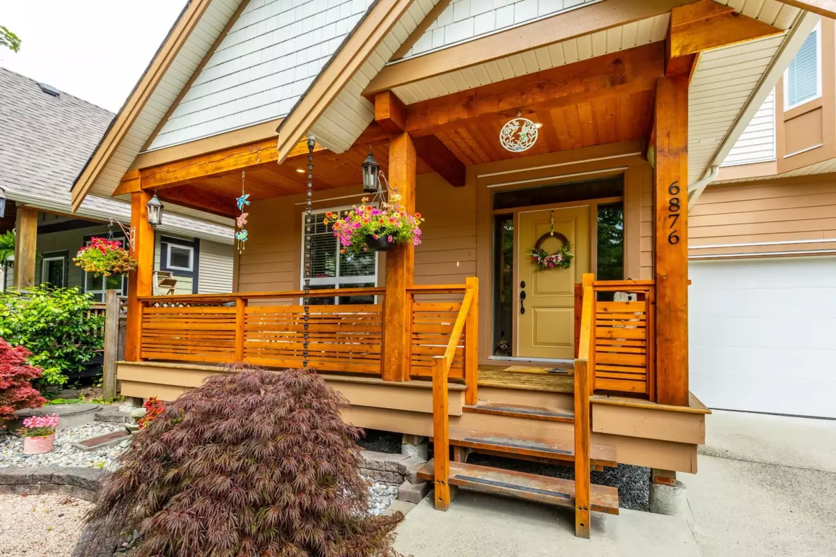 Exterior Rear Photo of 6876 192a Street, Surrey, BC