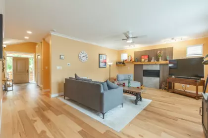 Kitchen Photo of 6876 192a Street, Surrey, BC
