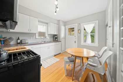 3750 W 17th Avenue, Vancouver, BC, Vancouver — Single Family Residence for sale