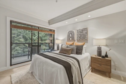 Breakfast Nook Photo of 101 4821 Spearhead Drive, Whistler, BC