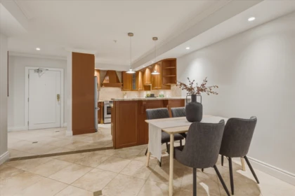 101 4821 Spearhead Drive, Whistler, BC, Whistler — Apartment/Condo for sale
