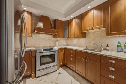 Kitchen Island Photo of 101 4821 Spearhead Drive, Whistler, BC