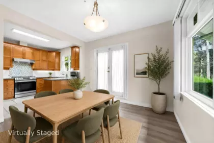 Kitchen Island Photo of 2459 W 39th Avenue, Vancouver, BC