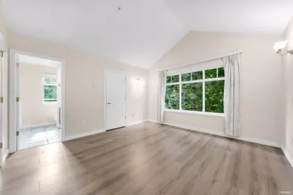 Powder Room Photo of 2459 W 39th Avenue, Vancouver, BC