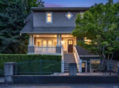 2459 W 39th Avenue, Vancouver, BC