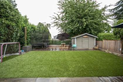 Garden / Landscaping Photo of 380 55a Street, Tsawwassen, BC