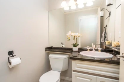 Mudroom Photo of 380 55a Street, Tsawwassen, BC