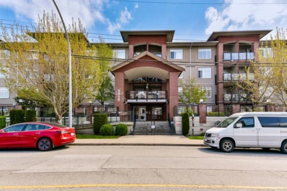 219 5516 198 Street, Langley, BC, Langley — Apartment/Condo for sale