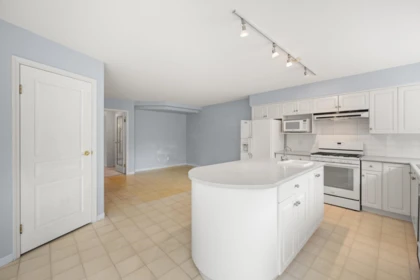 Kitchen Island Photo of 31 1100 56 Street, Delta, BC