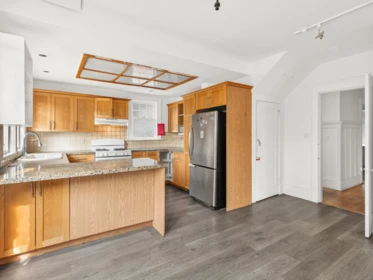 4606 W 11th Avenue, Vancouver, BC, Vancouver — Single Family Residence for sale