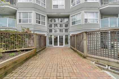 405 13955 Laurel Drive, Surrey, BC, Surrey — Apartment/Condo for sale