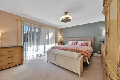 Basement Recreation Room Photo of 19717 48a Avenue, Langley, BC