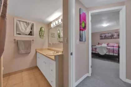 Hallway Photo of 19717 48a Avenue, Langley, BC