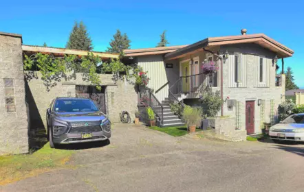 19717 48a Avenue, Langley, BC, Langley — Single Family Residence for sale