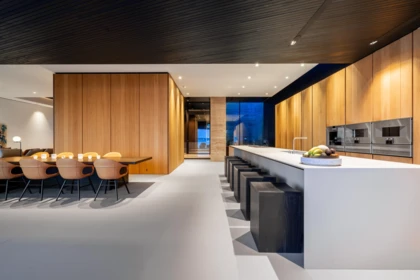 Kitchen Photo of 2642 Bellevue Avenue, West Vancouver, BC