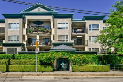 101 20727 Douglas Crescent, Langley, BC, Langley — Apartment/Condo for sale