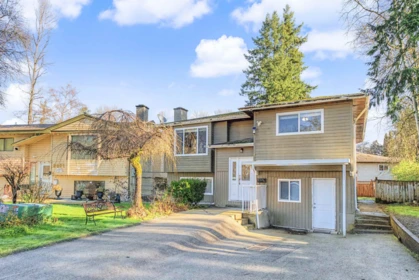 8076 139a Street, Surrey, BC, Surrey — Single Family Residence for sale