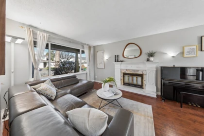 15440 95a Avenue, Surrey, BC, Surrey — Single Family Residence for sale
