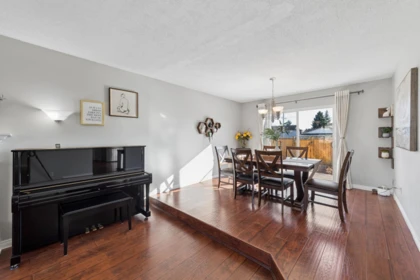 15440 95a Avenue, Surrey, BC, Surrey — Single Family Residence for sale