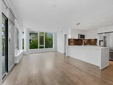 302 8533 River District Crossing, Vancouver, BC, Vancouver — Apartment/Condo for sale
