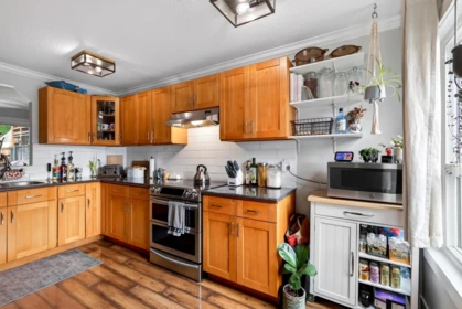 Kitchen Photo of 241 27411 28 Avenue, Langley, BC