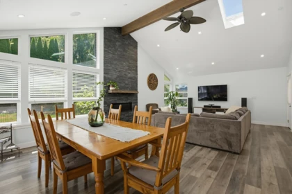 Kitchen Island Photo of 20902 Wicklund Avenue, Maple Ridge, BC