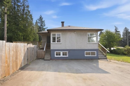Garden / Landscaping Photo of 1022 Rosamund Road, Gibsons, BC