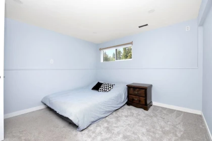 Hallway Photo of 1022 Rosamund Road, Gibsons, BC