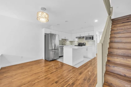 3396 Cobblestone Avenue, Vancouver, BC, Vancouver — Townhouse for sale
