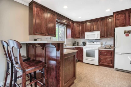 Family Room Photo of 6297 172a Street, Surrey, BC