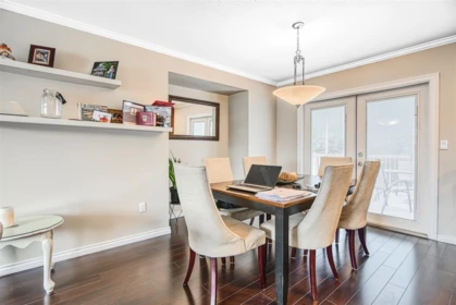 Kitchen Island Photo of 6297 172a Street, Surrey, BC