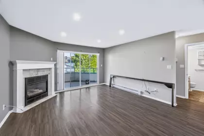 221 33175 Old Yale Road, Abbotsford, BC, Abbotsford — Apartment/Condo for sale