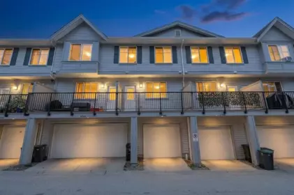 51 5858 142 Street, Surrey, BC, Surrey — Townhouse for sale
