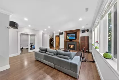 Hallway Photo of 14057 28 Avenue, Surrey, BC
