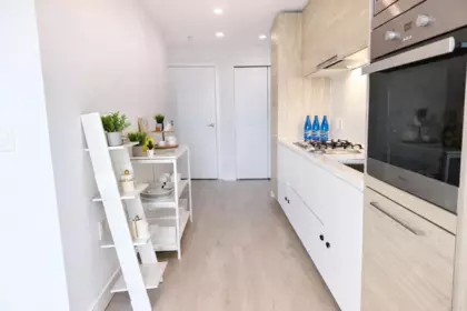 Kitchen Island Photo of 302 523 W King Edward Avenue, Vancouver, BC