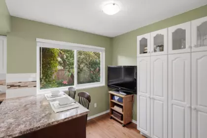 Kitchen Photo of 11870 Staples Crescent, Delta, BC