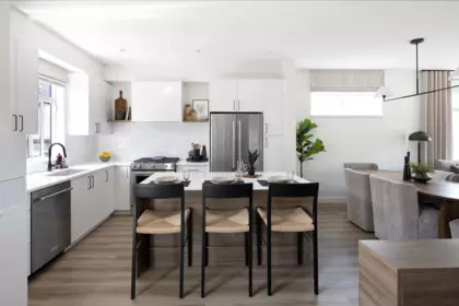 Kitchen Island Photo of 9 2150 Rindall Avenue, Port Coquitlam, BC