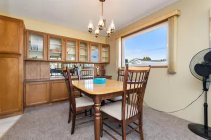 Kitchen Island Photo of 137 6338 Vedder Road, Chilliwack, BC