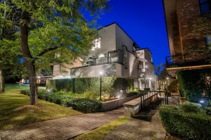 2445 W 1st Avenue, Vancouver, BC, Vancouver — Townhouse for sale