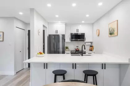 217 7377 Salisbury Avenue, Burnaby, BC, Burnaby — Apartment/Condo for sale