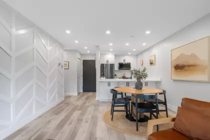 Kitchen Island Photo of 217 7377 Salisbury Avenue, Burnaby, BC