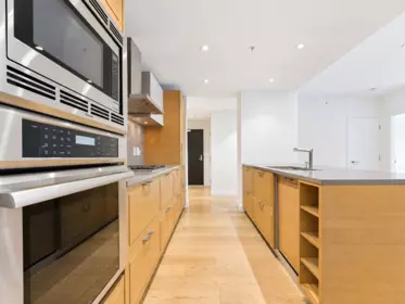 Kitchen Photo of 311 1561 W 57th Avenue, Vancouver, BC