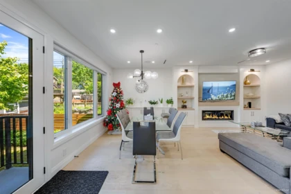 Breakfast Nook Photo of 2 683 W 19th Avenue, Vancouver, BC