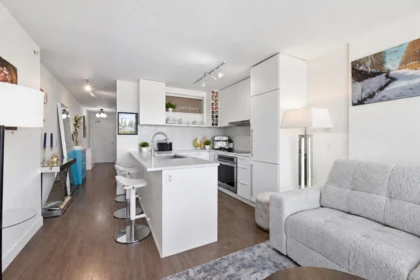 Breakfast Nook Photo of 1704 668 Columbia Street, New Westminster, BC