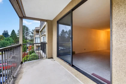 Hallway Photo of 207 1760 Southmere Crescent, Surrey, BC