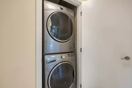 Walk-In Closet Photo of 408 158 W 13th Street, North Vancouver, BC