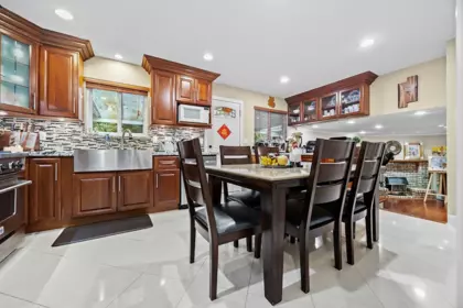 Kitchen Island Photo of 3152 Lancaster Place, Port Coquitlam, BC